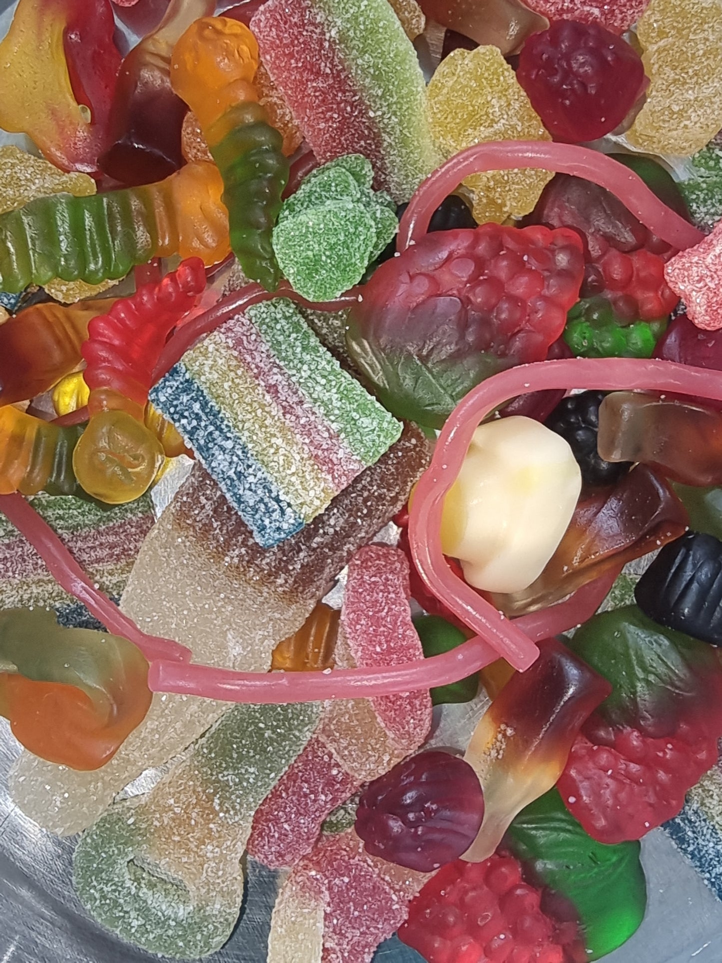 Halal Half & Half ( Fizzy/ Jelly) Pick & Mix